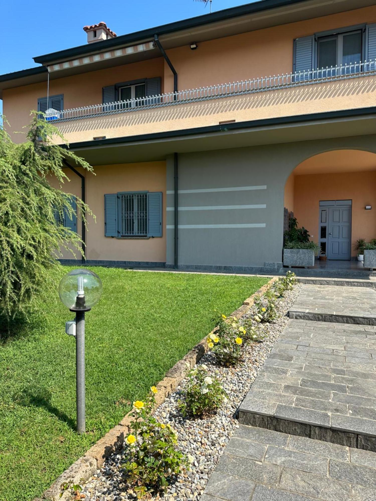 Villa 2 Cassano dʼAdda Exterior foto