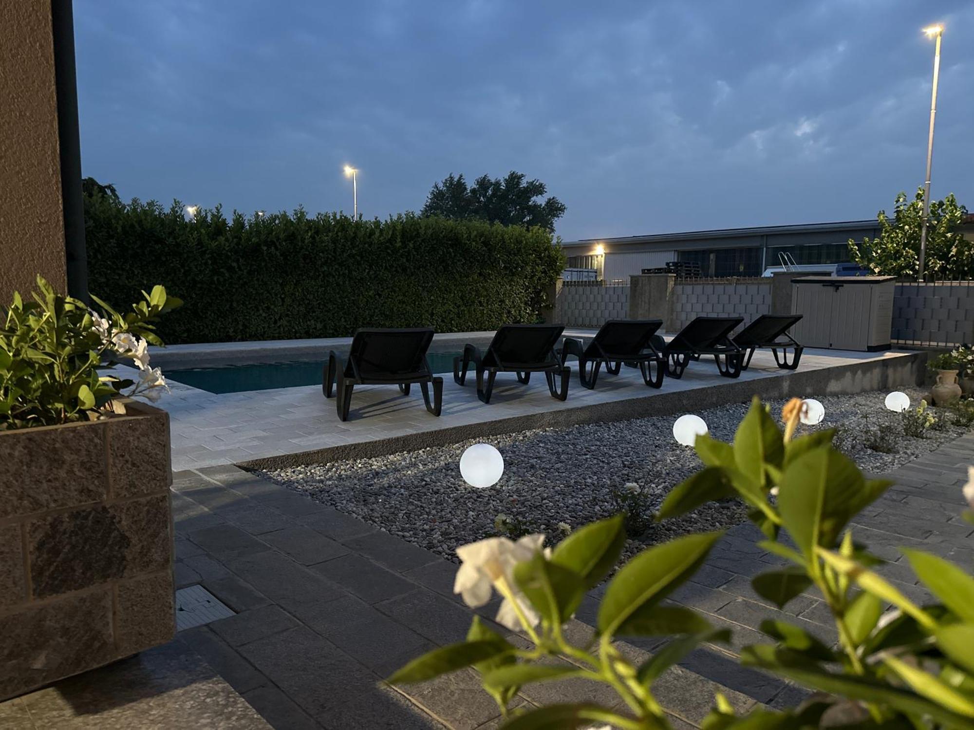 Villa 2 Cassano dʼAdda Exterior foto